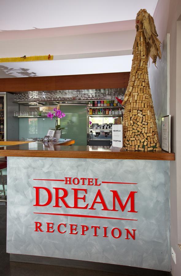 Hotel Dream